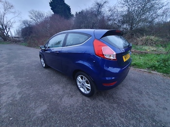 Used Ford Fiesta 2015 for sale - 76742272: Photo