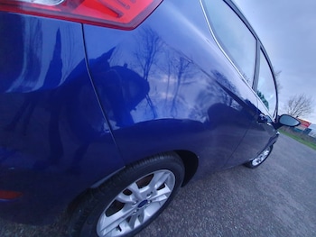 Used Ford Fiesta 2015 for sale - 76742272: Photo