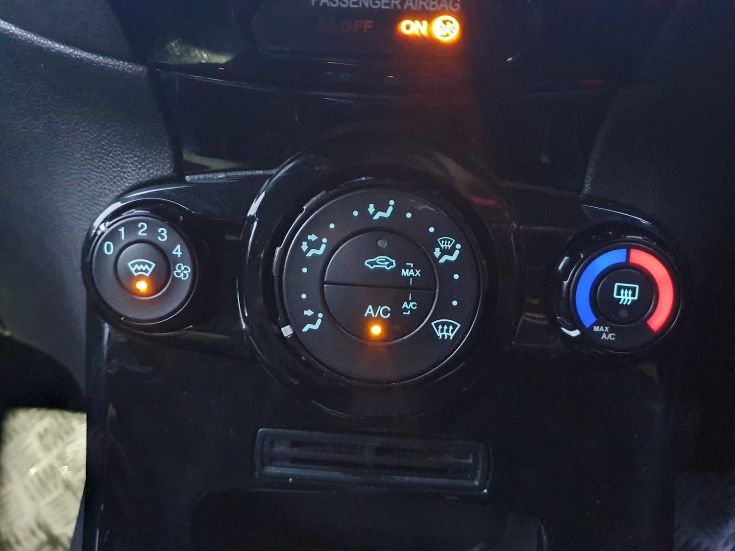 Used Ford Fiesta 2015 for sale - 76742272: Photo 6