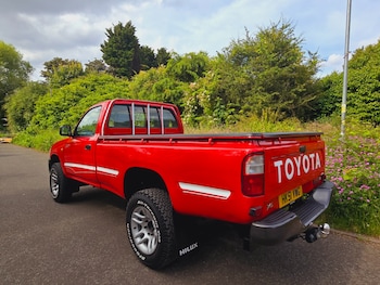 Used Toyota Hilux 2002 for sale - 76393499: Photo