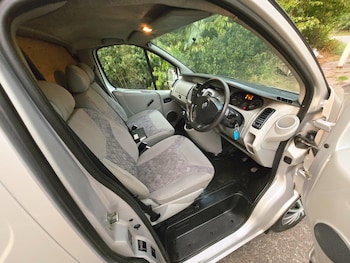 Used Vauxhall Vivaro 2005 for sale - 75565679: Photo