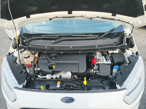 Used Ford Transit Courier 2015 for sale - 76193821: Photo 19