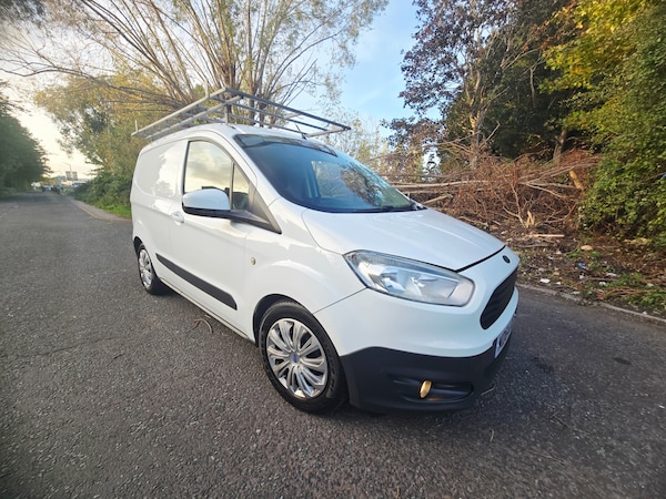 Used Ford Transit Courier 2015 for sale - 76193821: Photo 1