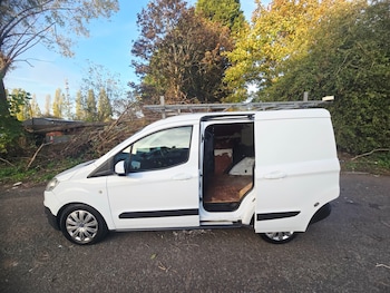 Used Ford Transit Courier 2015 for sale - 76193821: Photo 4