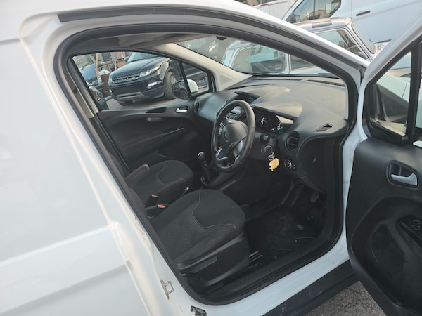 Used Ford Transit Courier 2015 for sale - 76193821: Photo 5