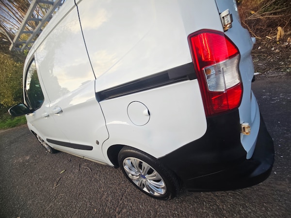 Used Ford Transit Courier 2015 for sale - 76193821: Photo 7