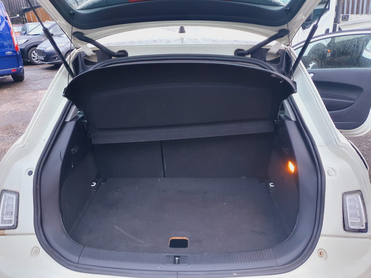 Used Audi A1 2011 for sale - 77042448: Photo 13