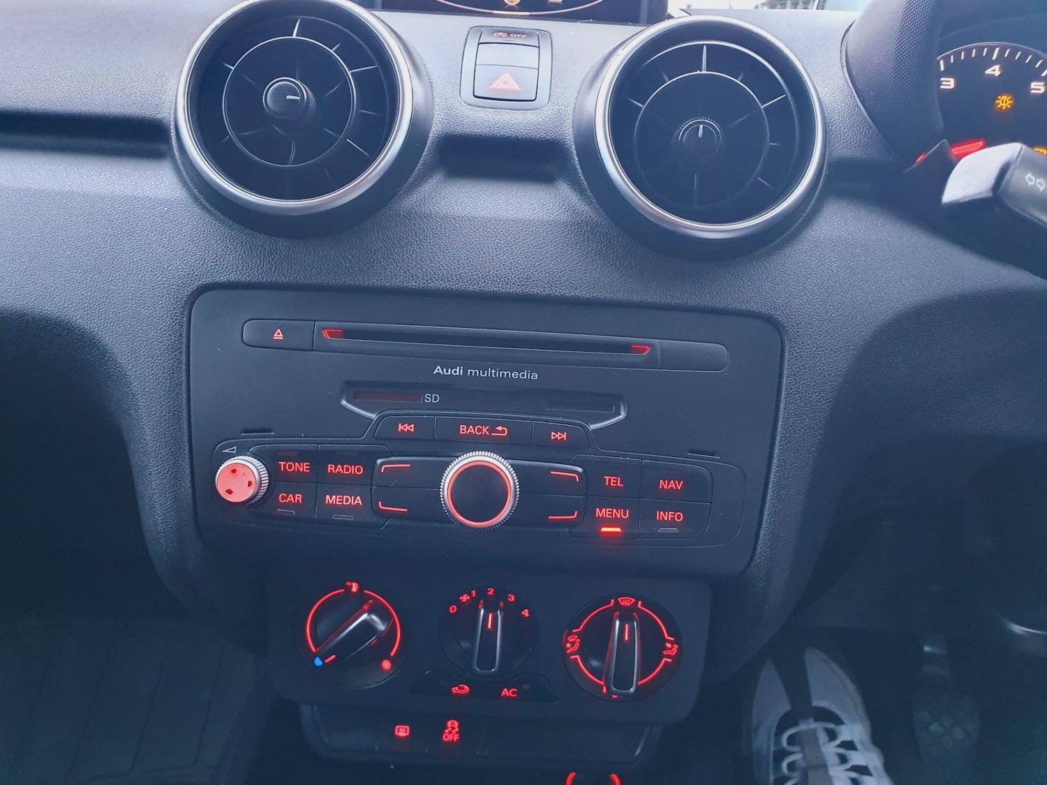 Used Audi A1 2011 for sale - 77042448: Photo 20