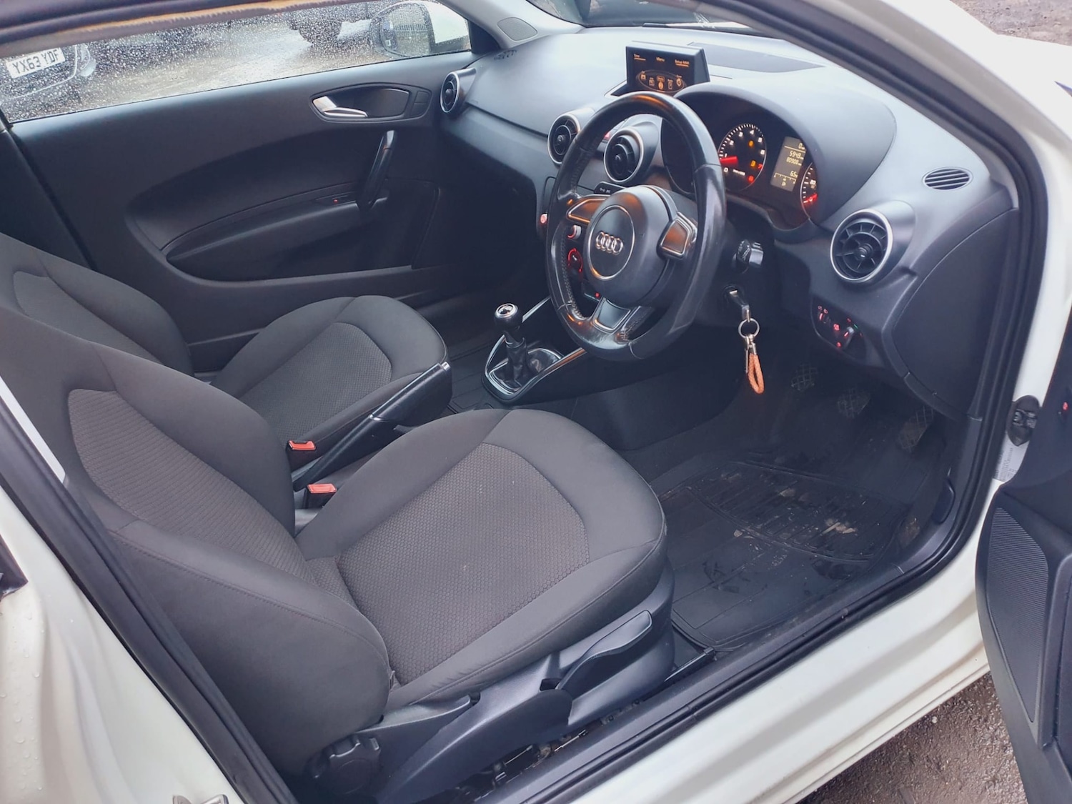 Used Audi A1 2011 for sale - 77042448: Photo 3