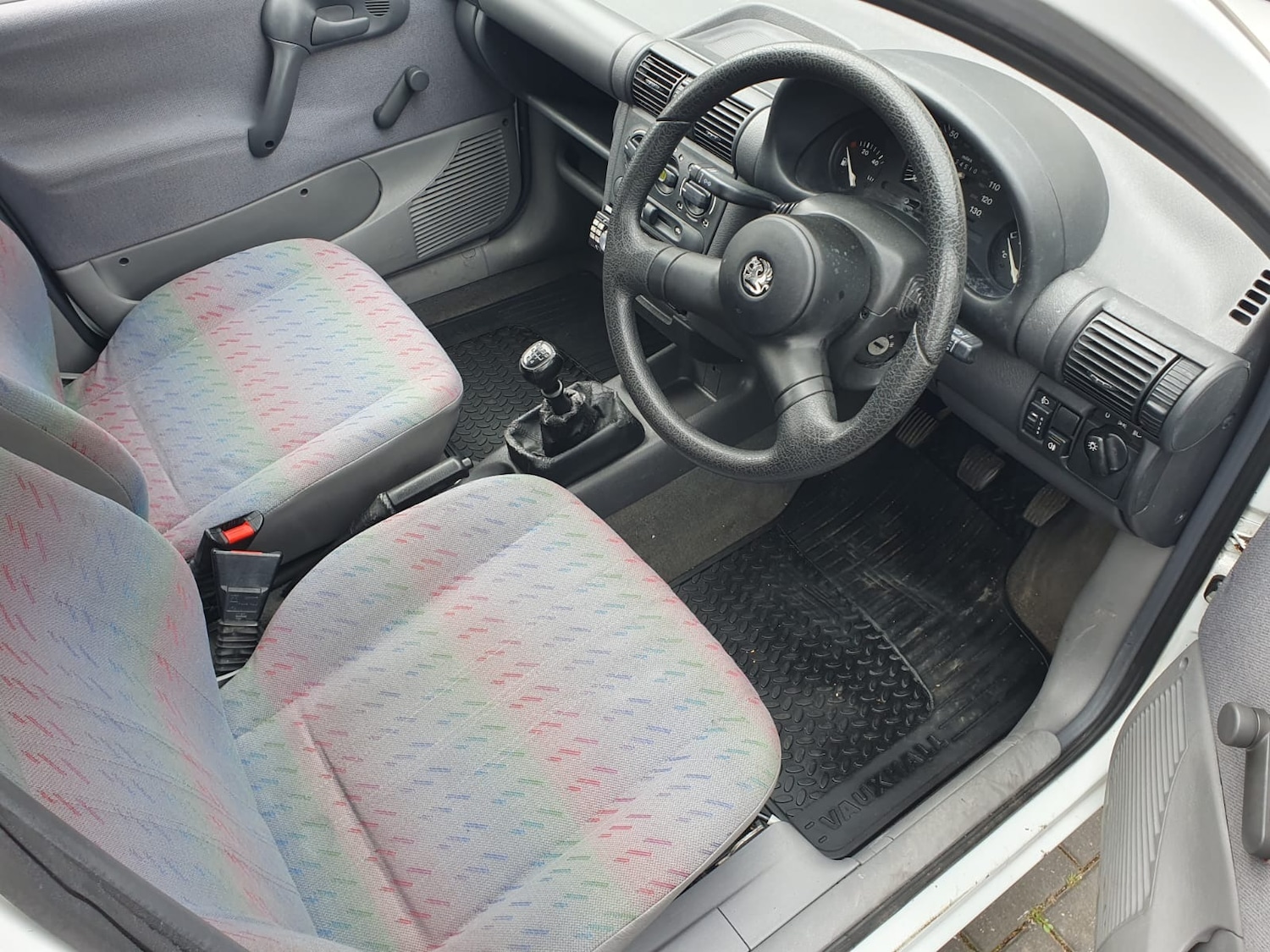 Used Vauxhall Corsa 1995 for sale - 78092912: Photo 5