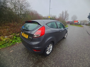 Used Ford Fiesta 2016 for sale - 76927115: Photo