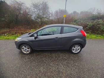 Used Ford Fiesta 2016 for sale - 76927115: Photo