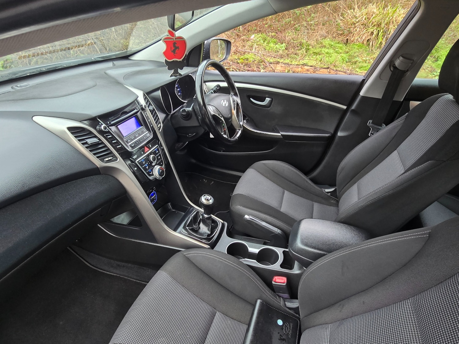 Used Hyundai i30 2013 for sale - 76741606: Photo 3