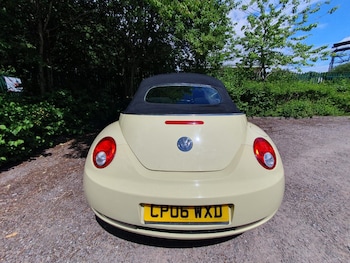 Used Volkswagen Beetle 2006 for sale - 78762541: Photo