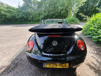 Used Volkswagen Beetle 2009 for sale - 79037485: Photo