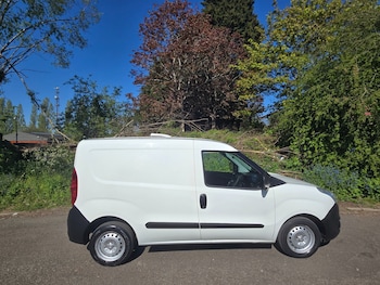 Used Vauxhall Combo 2016 for sale - 78470827: Photo