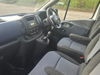 Used Vauxhall Vivaro 2014 for sale - 78102307: Photo
