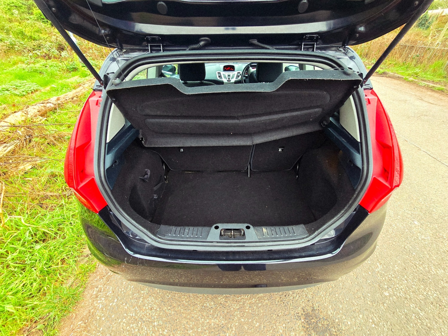 Used Ford Fiesta 2012 for sale - 77840539: Photo 11