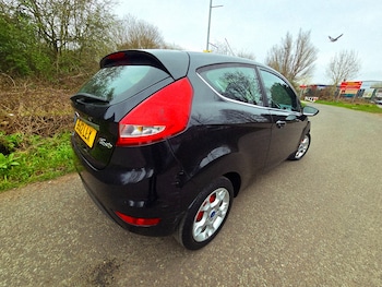 Used Ford Fiesta 2012 for sale - 77840539: Photo