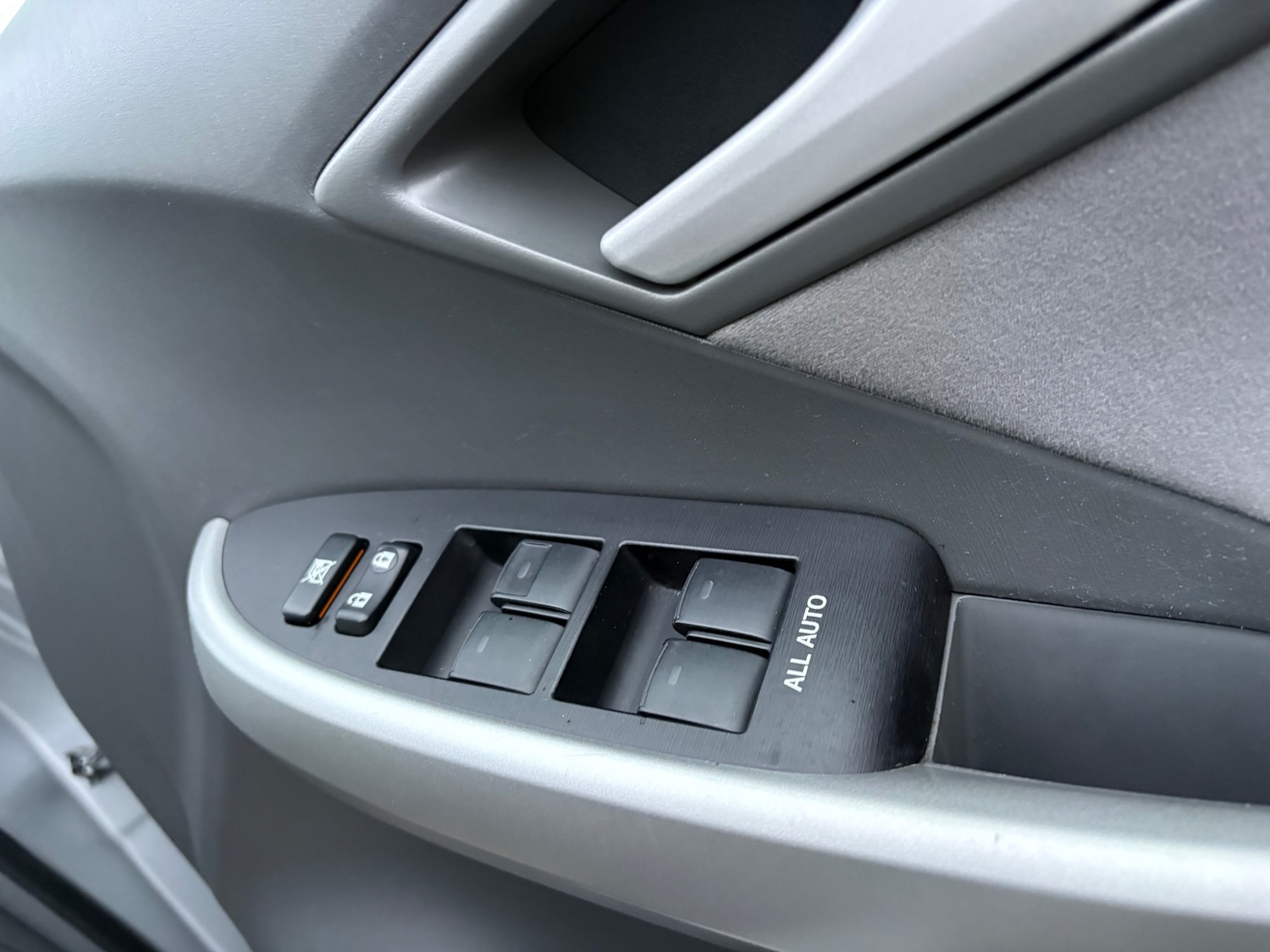 Used Toyota Prius 2009 for sale - 77213684: Photo 38