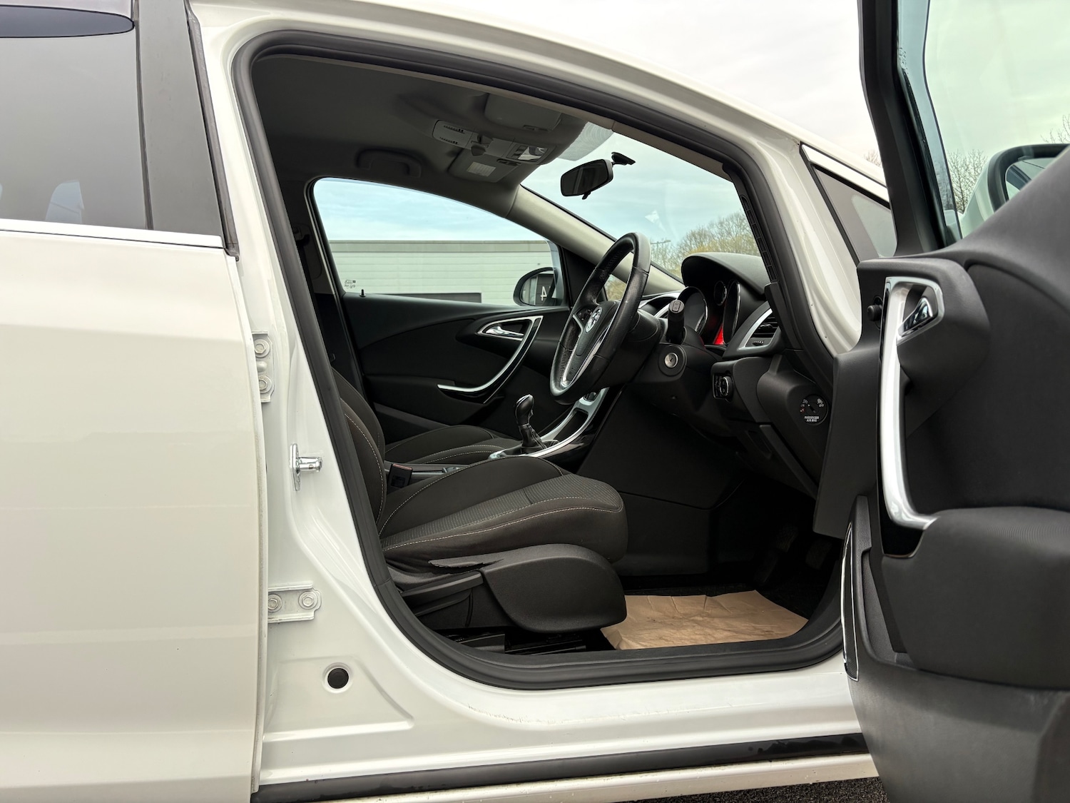 Used Vauxhall Astra 2011 for sale - 78032569: Photo 36