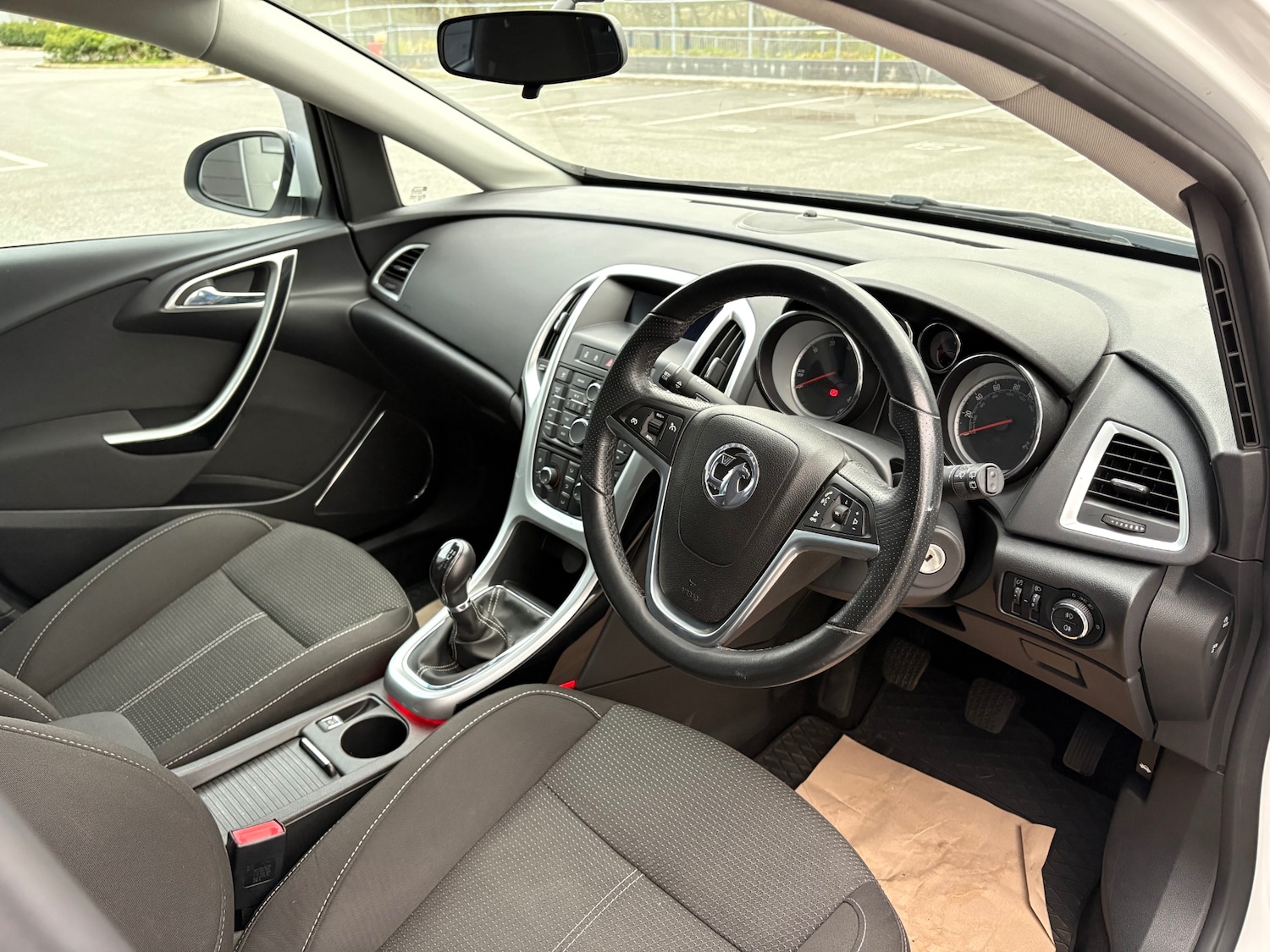 Used Vauxhall Astra 2011 for sale - 78032569: Photo 40