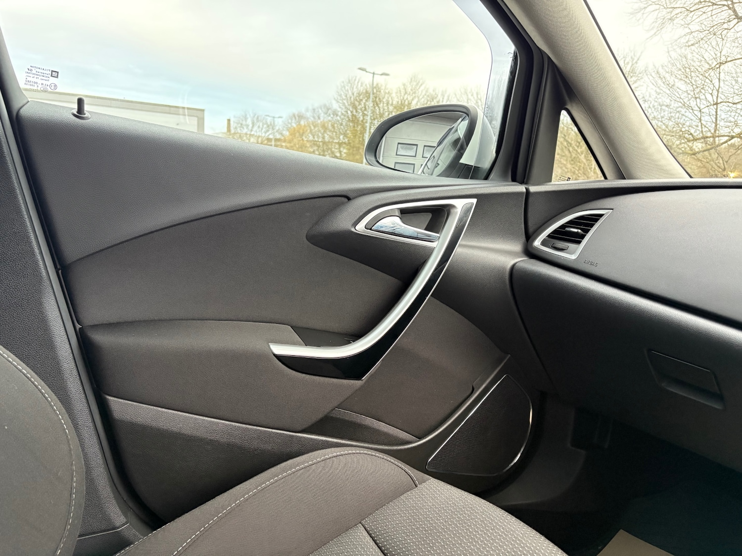 Used Vauxhall Astra 2011 for sale - 78032569: Photo 56