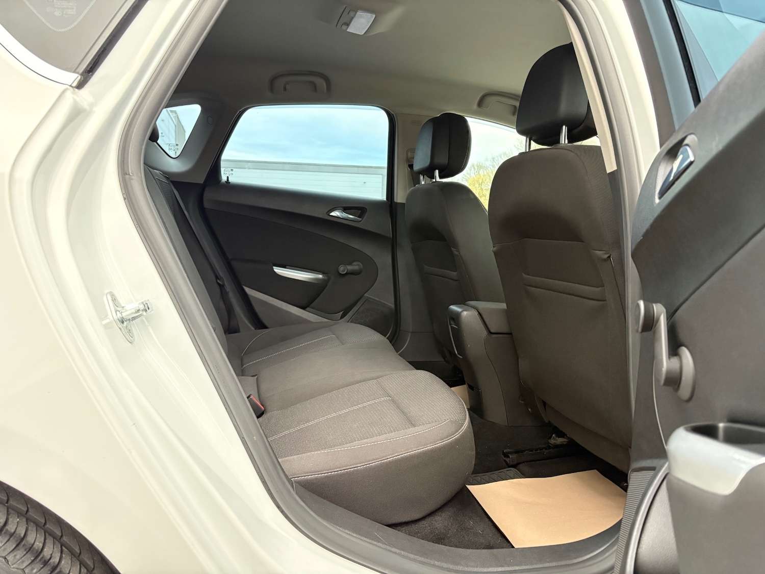 Used Vauxhall Astra 2011 for sale - 78032569: Photo 60