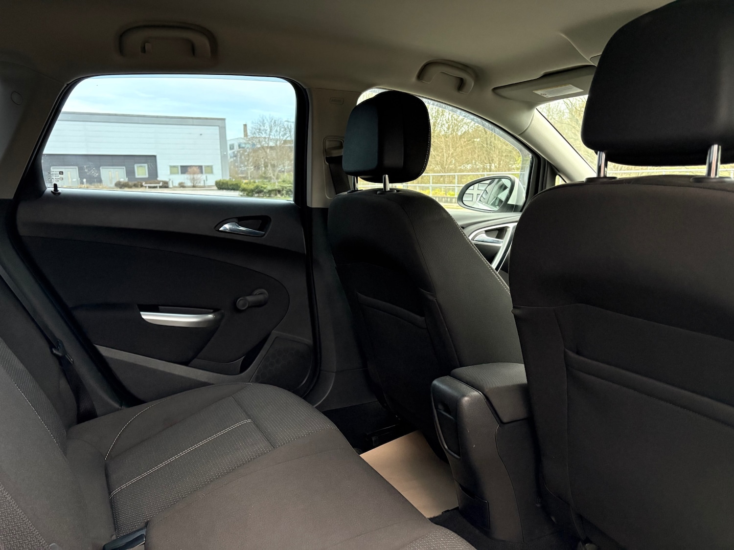 Used Vauxhall Astra 2011 for sale - 78032569: Photo 65