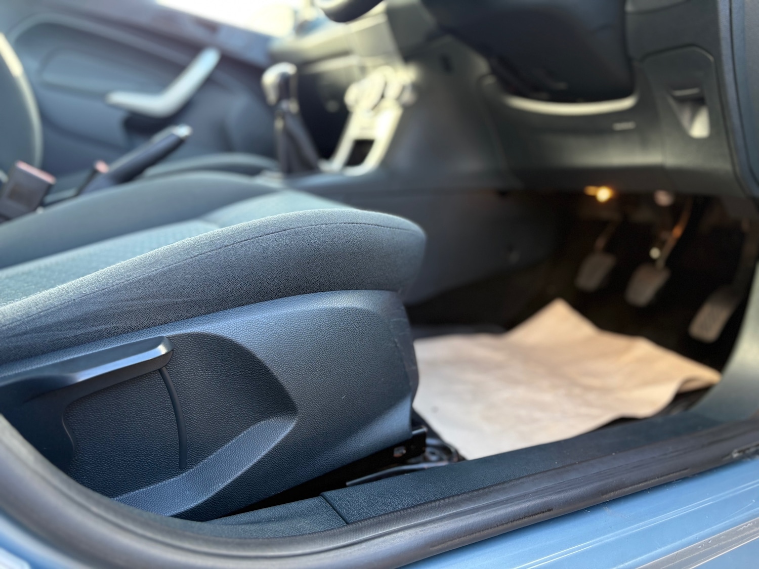 Used Ford Fiesta 2009 for sale - 77213649: Photo 32