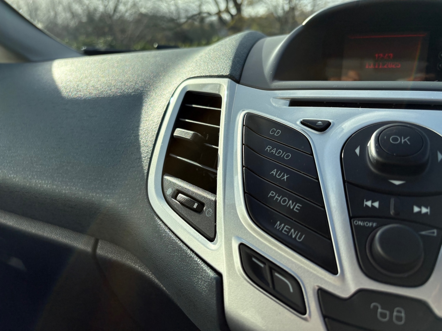 Used Ford Fiesta 2009 for sale - 77213649: Photo 49