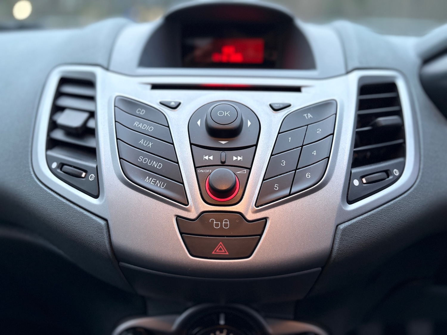 Used Ford Fiesta 2009 for sale - 77501234: Photo 67