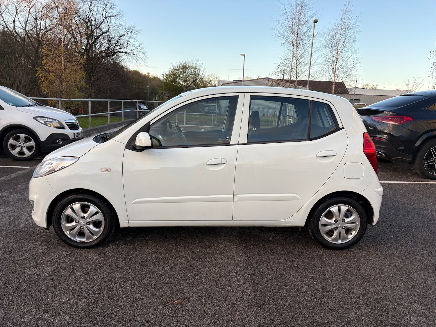 Used Hyundai i10 2011 for sale - 77207718: Photo 22