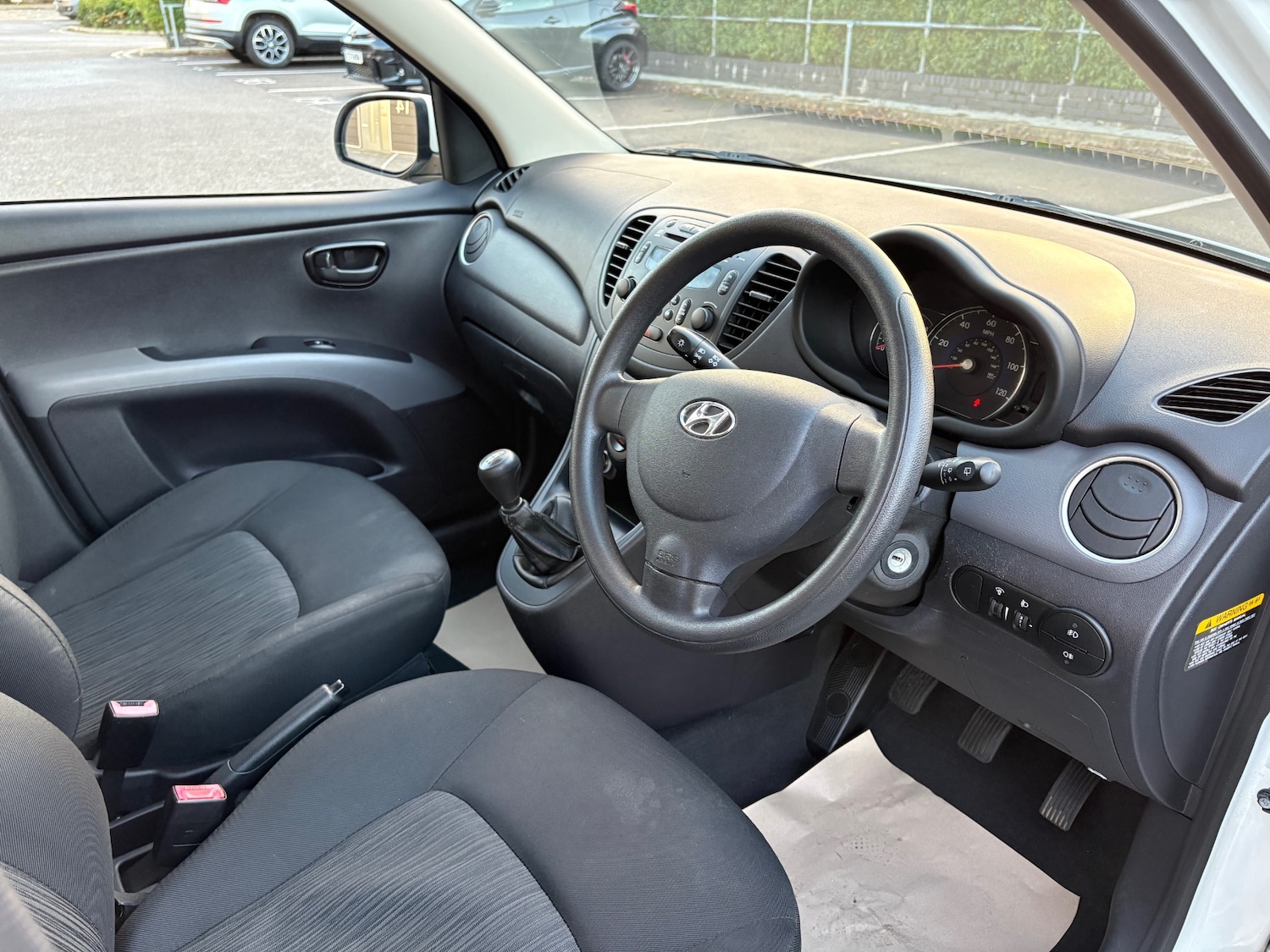 Used Hyundai i10 2011 for sale - 77207718: Photo 43