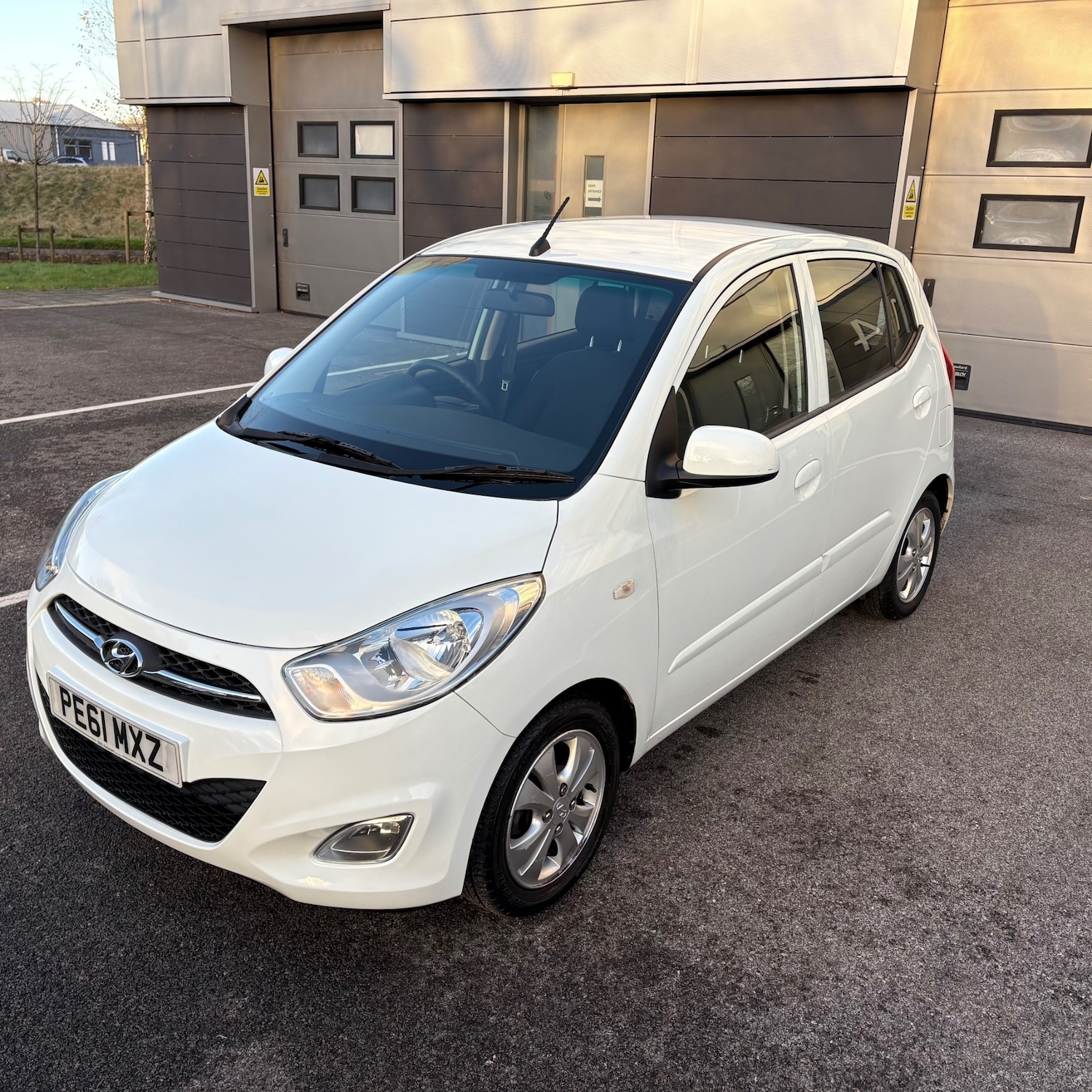 Used Hyundai i10 2011 for sale - 77207718: Photo 7