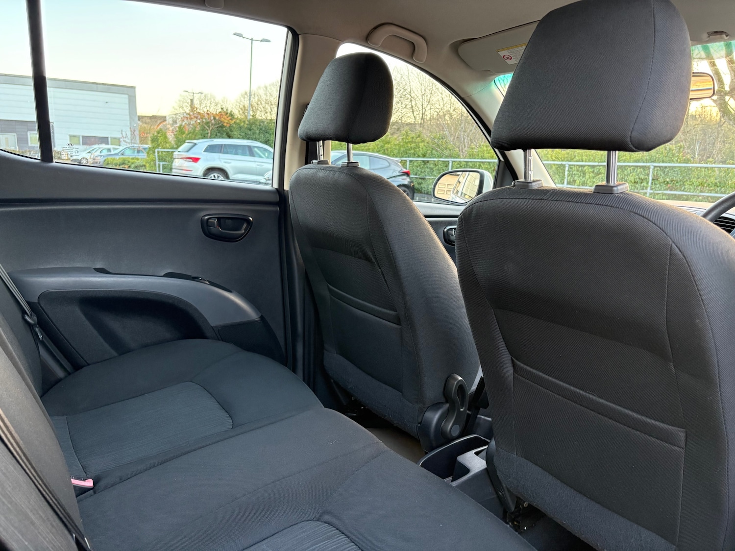 Used Hyundai i10 2011 for sale - 77207718: Photo 72