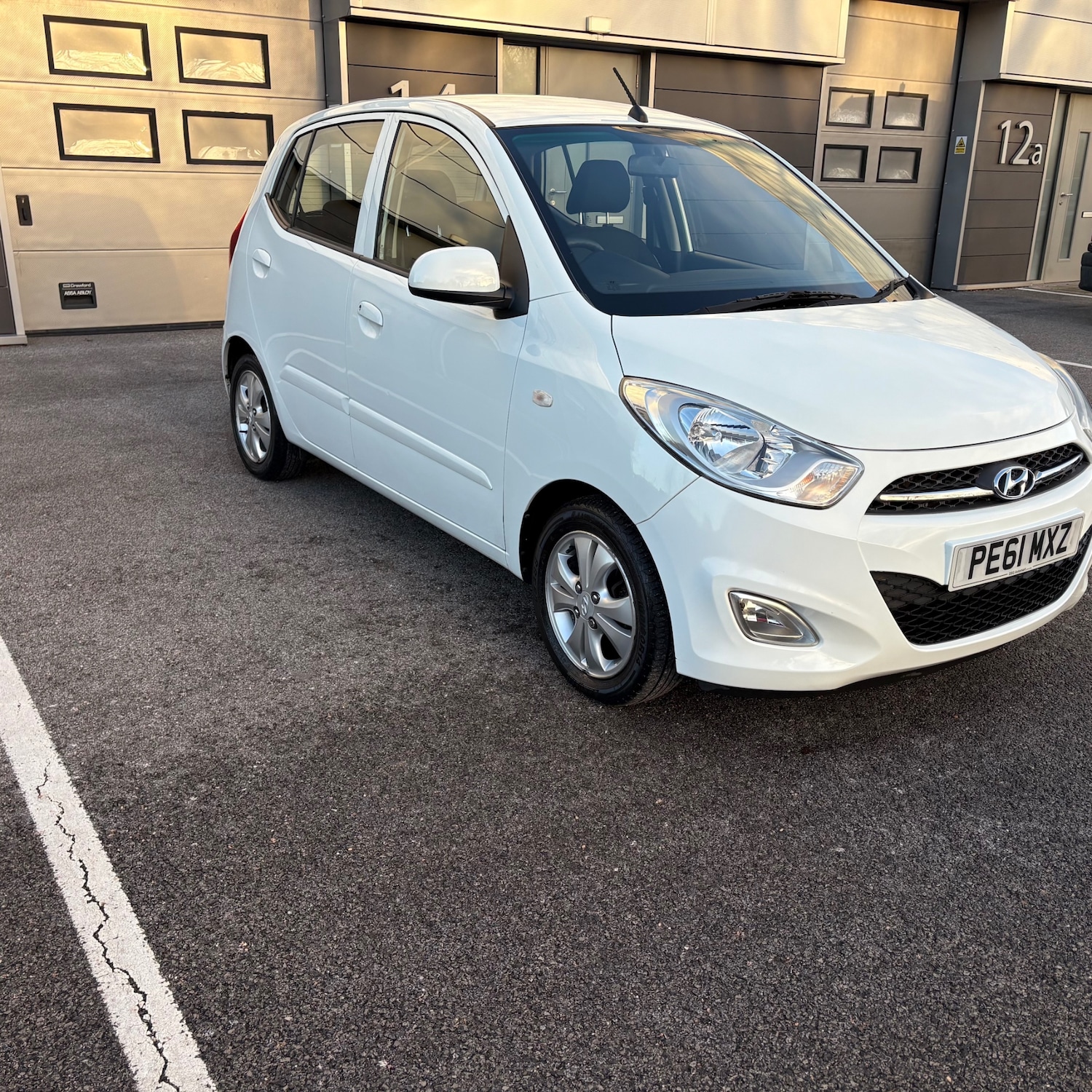 Used Hyundai i10 2011 for sale - 77207718: Photo 9