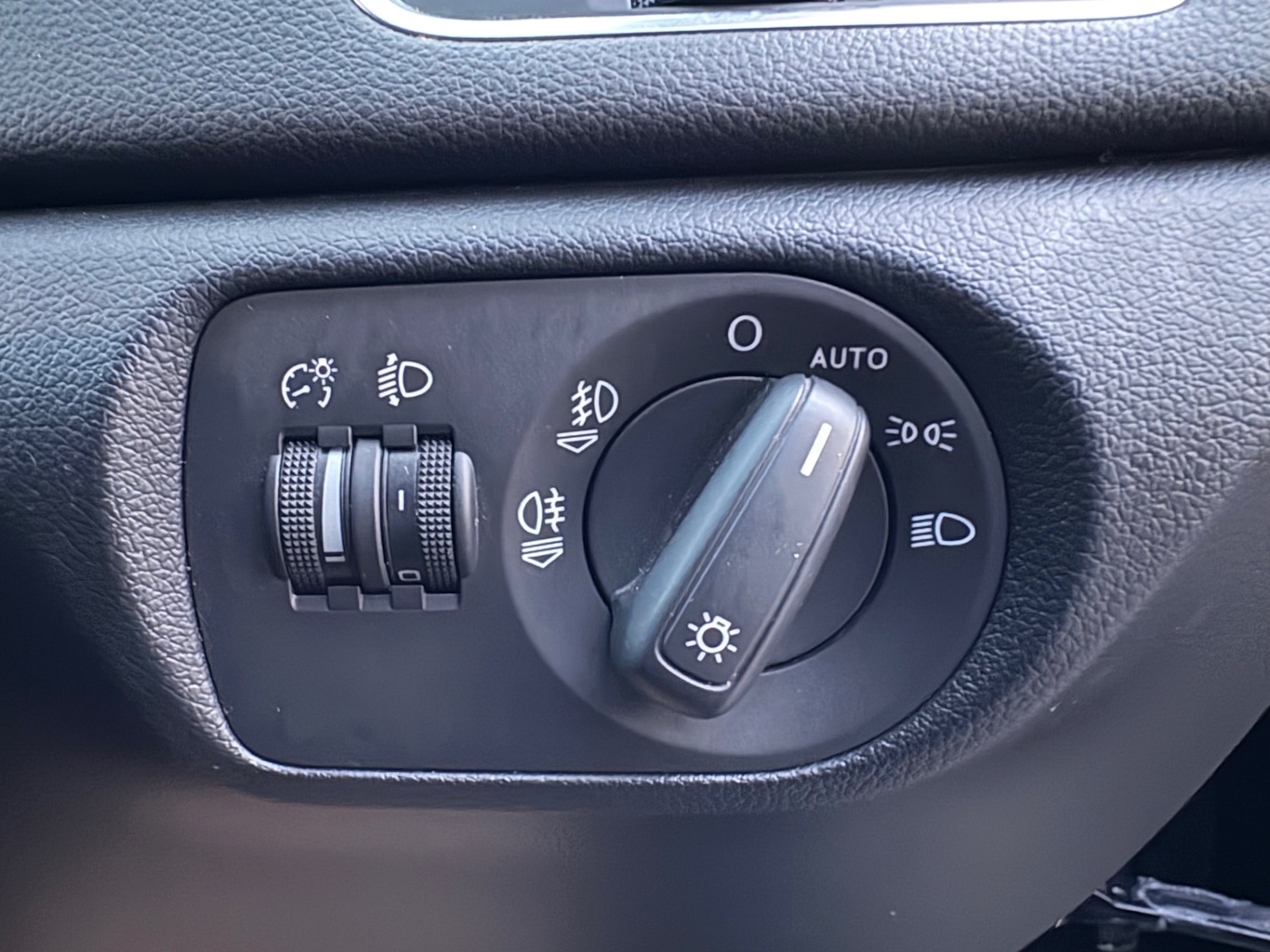 Used Audi Q3 2013 for sale - 78161479: Photo 49