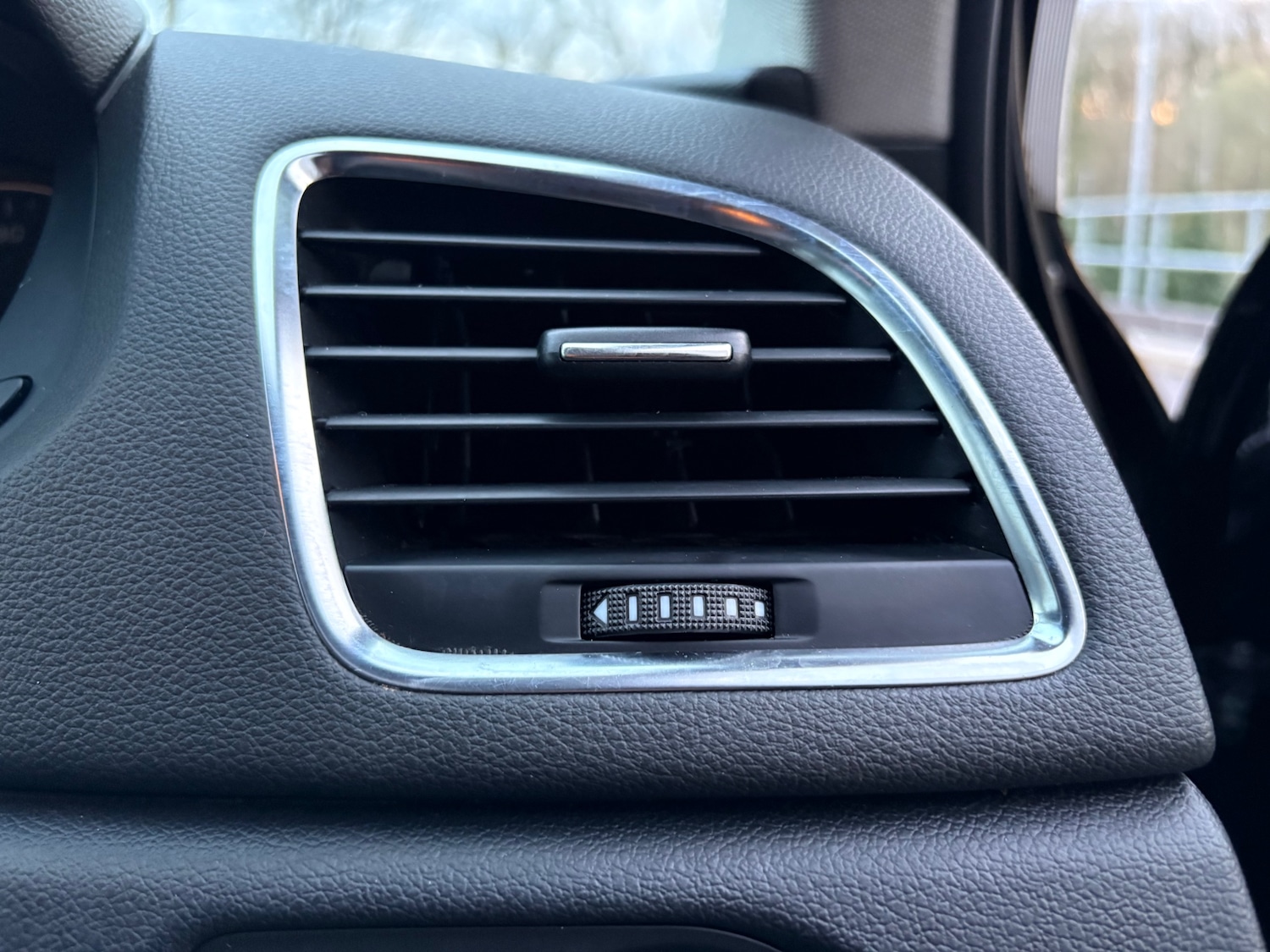 Used Audi Q3 2013 for sale - 78161479: Photo 50