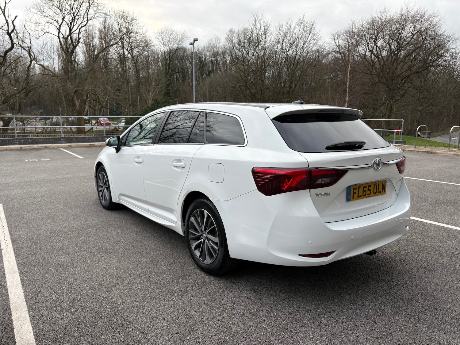 Used Toyota Avensis 2015 for sale - 77917514: Photo 28