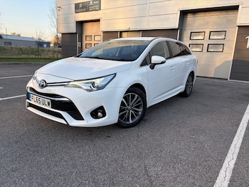 Used Toyota Avensis 2015 for sale - 77917514: Photo