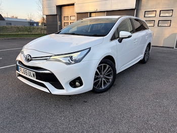 Used Toyota Avensis 2015 for sale - 77917514: Photo