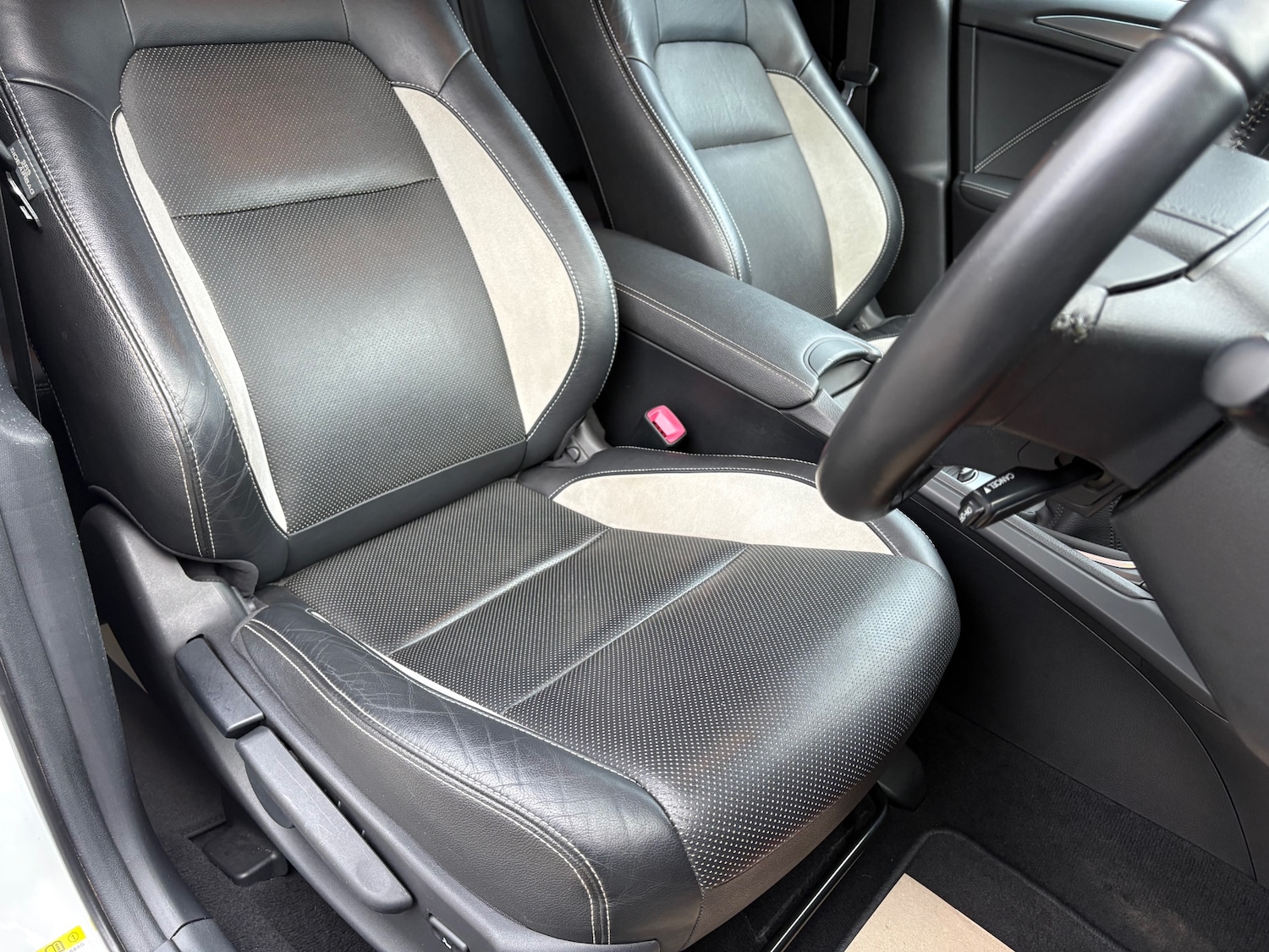 Used Toyota Avensis 2015 for sale - 77917514: Photo 42