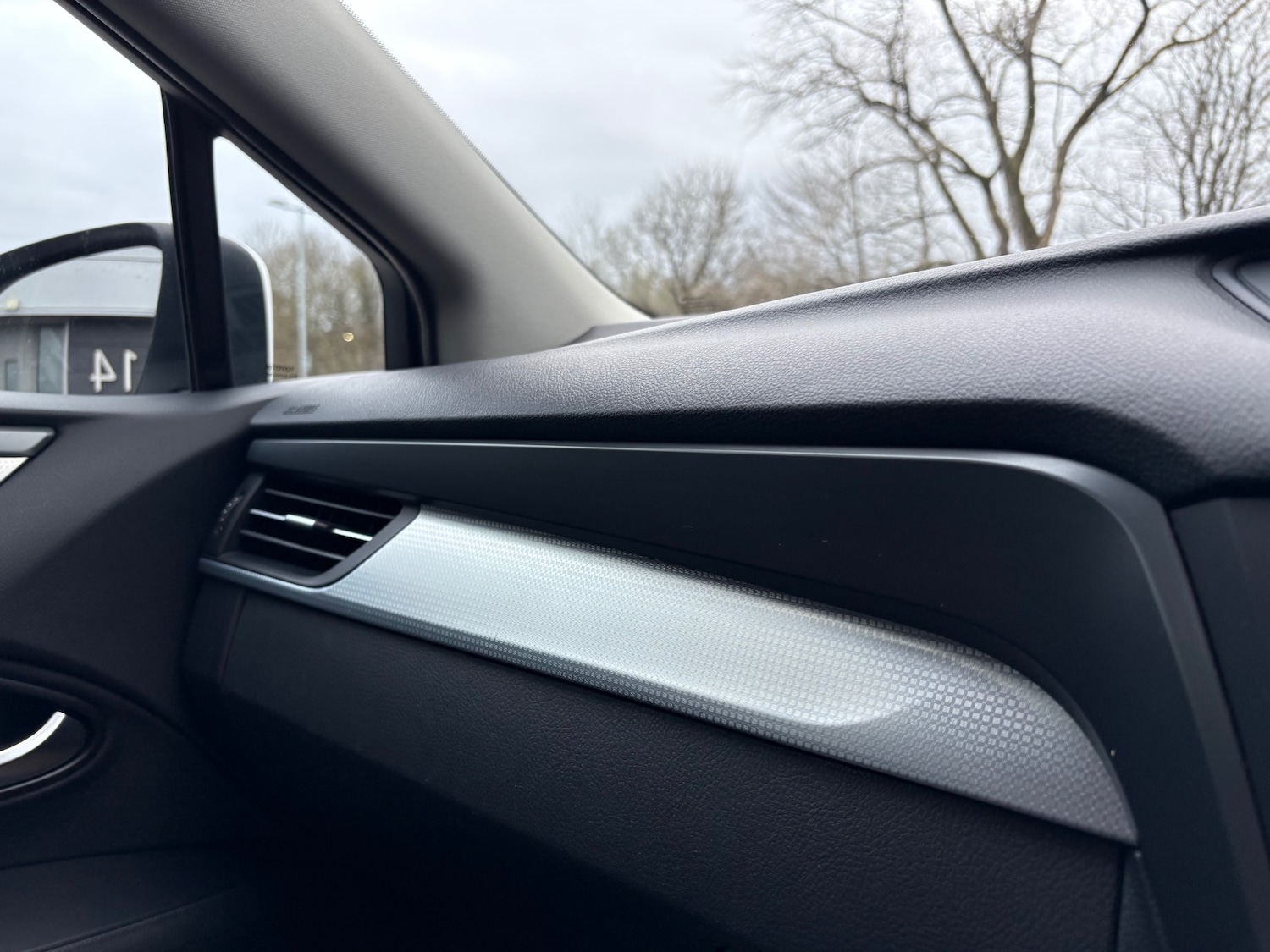 Used Toyota Avensis 2015 for sale - 77917514: Photo 59