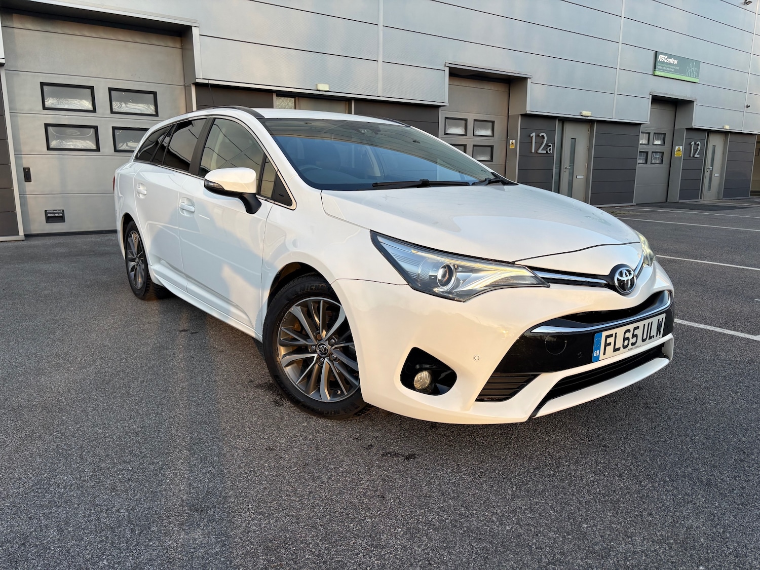 Used Toyota Avensis 2015 for sale - 77917514: Photo 6