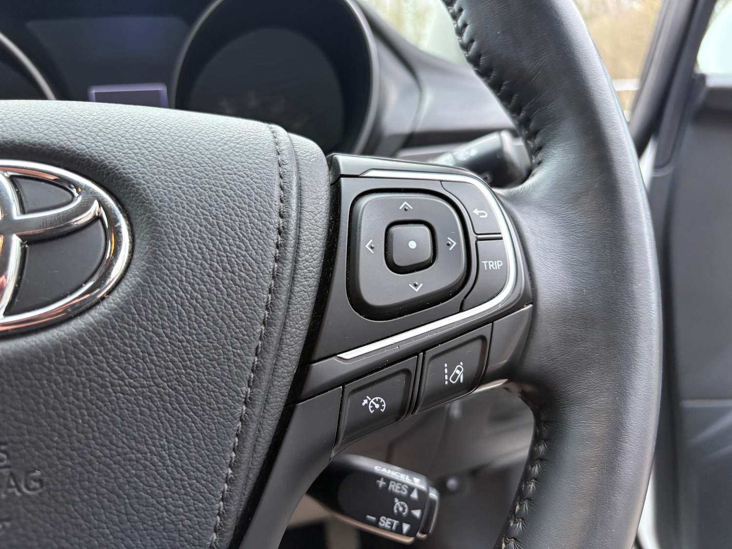 Used Toyota Avensis 2015 for sale - 77917514: Photo 62