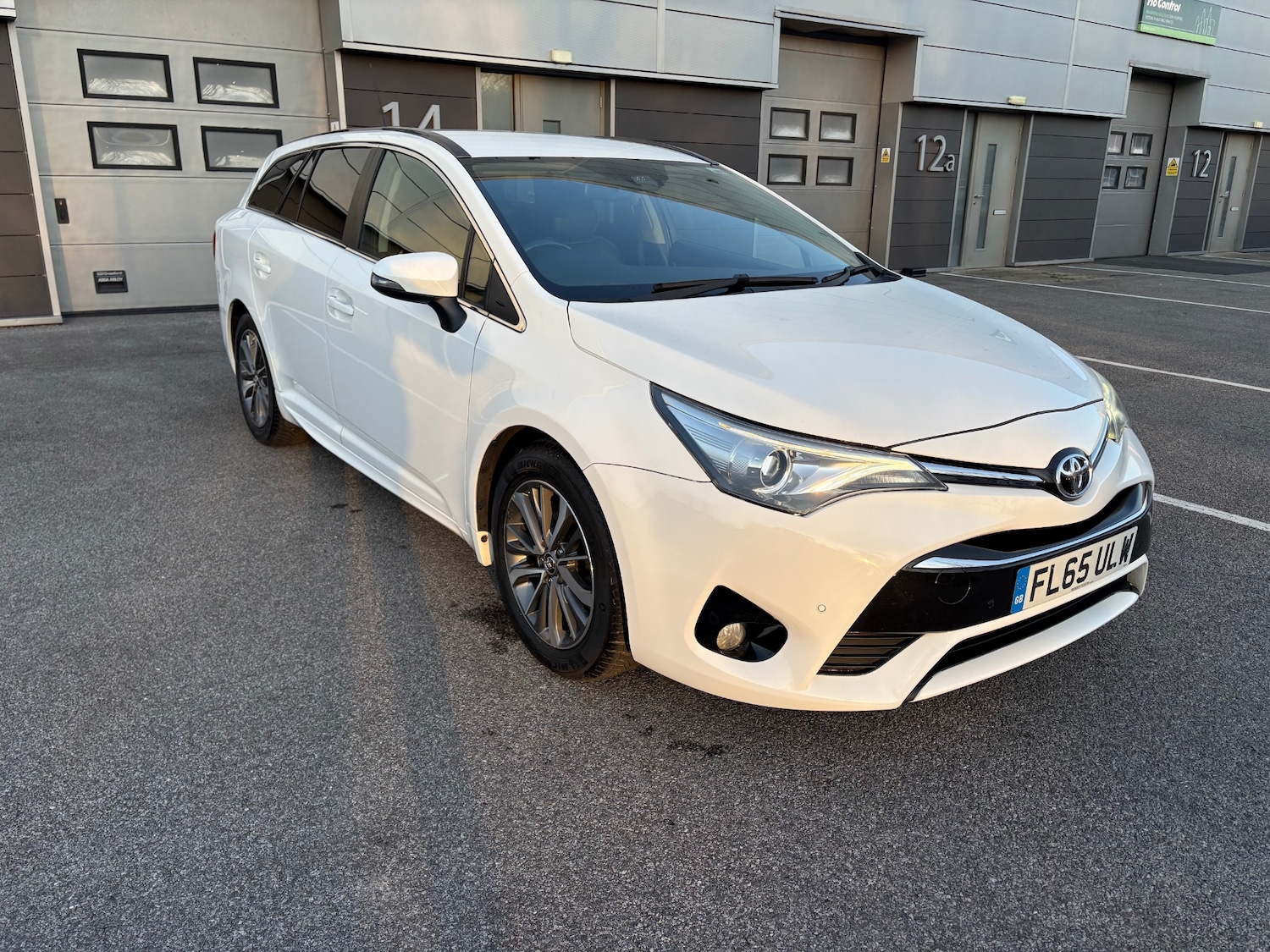 Used Toyota Avensis 2015 for sale - 77917514: Photo 7