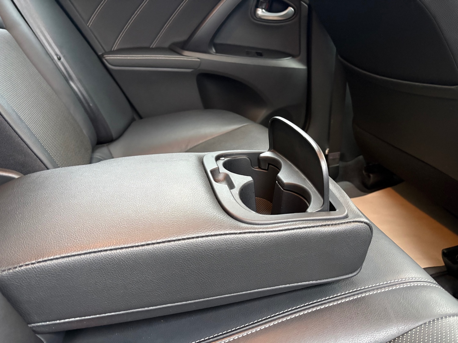 Used Toyota Avensis 2015 for sale - 77917514: Photo 74