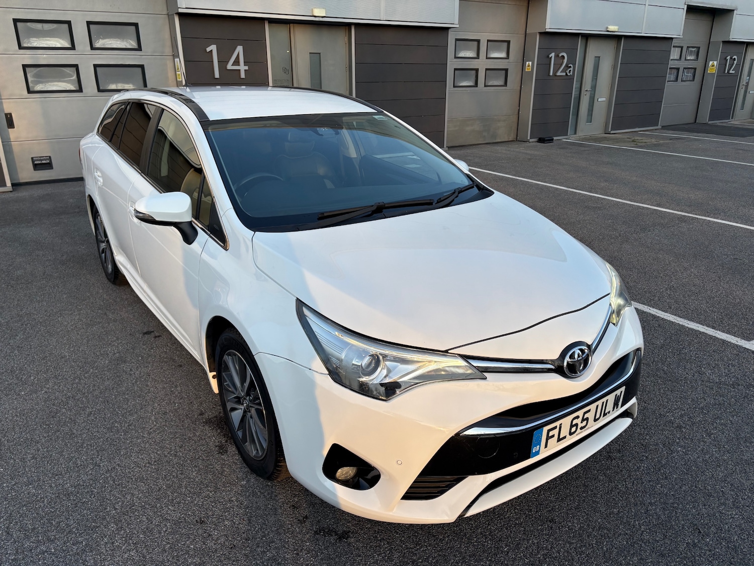Used Toyota Avensis 2015 for sale - 77917514: Photo 9