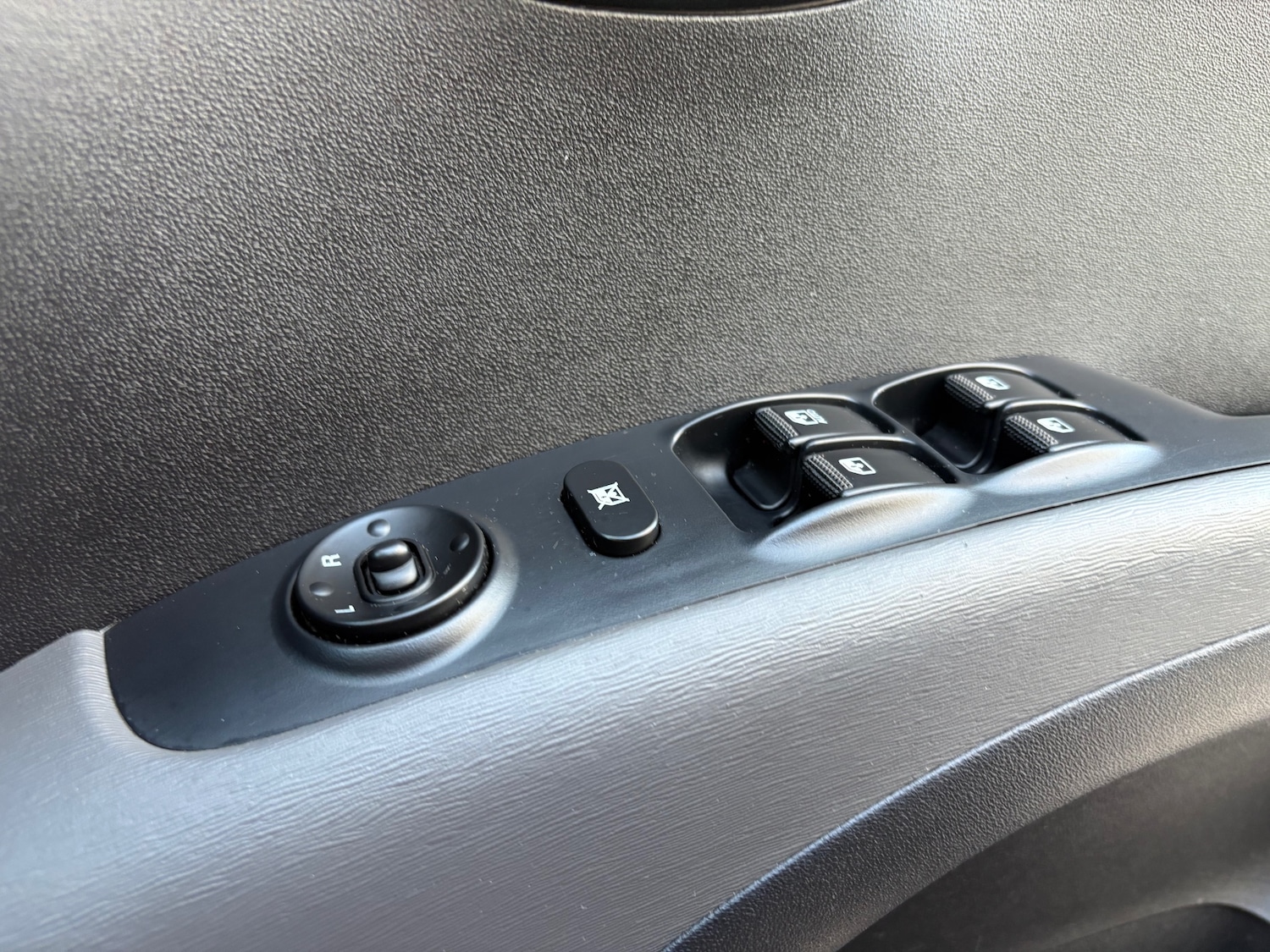 Used Hyundai i10 2010 for sale - 77213539: Photo 34